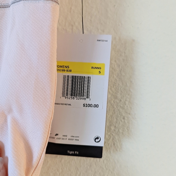 NWT Nike ADV Run Division Bodysuit - Picture 8 of 8